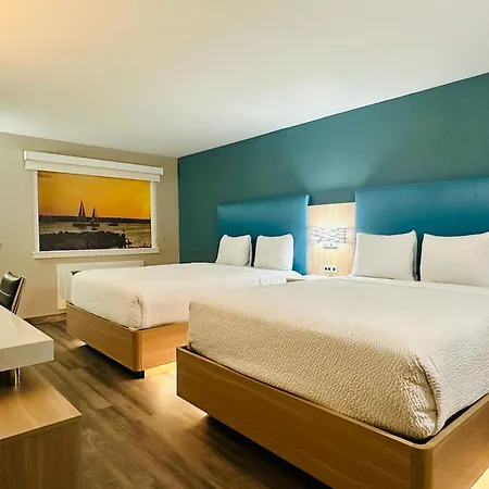 La Quinta Inn By Wyndham Costa Mesa Orange County Exterior photo