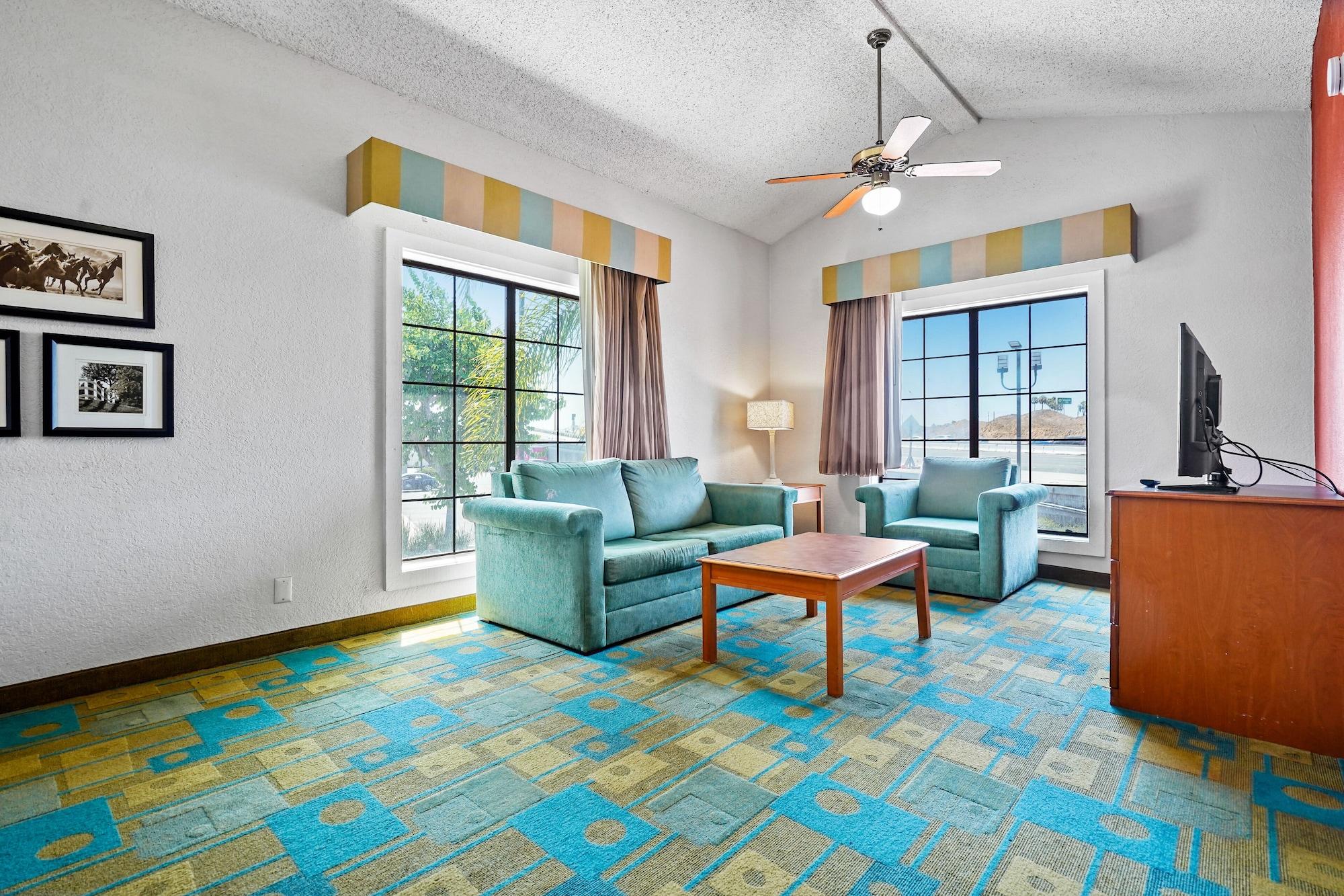 La Quinta By Wyndham Orange County Hotel Costa Mesa