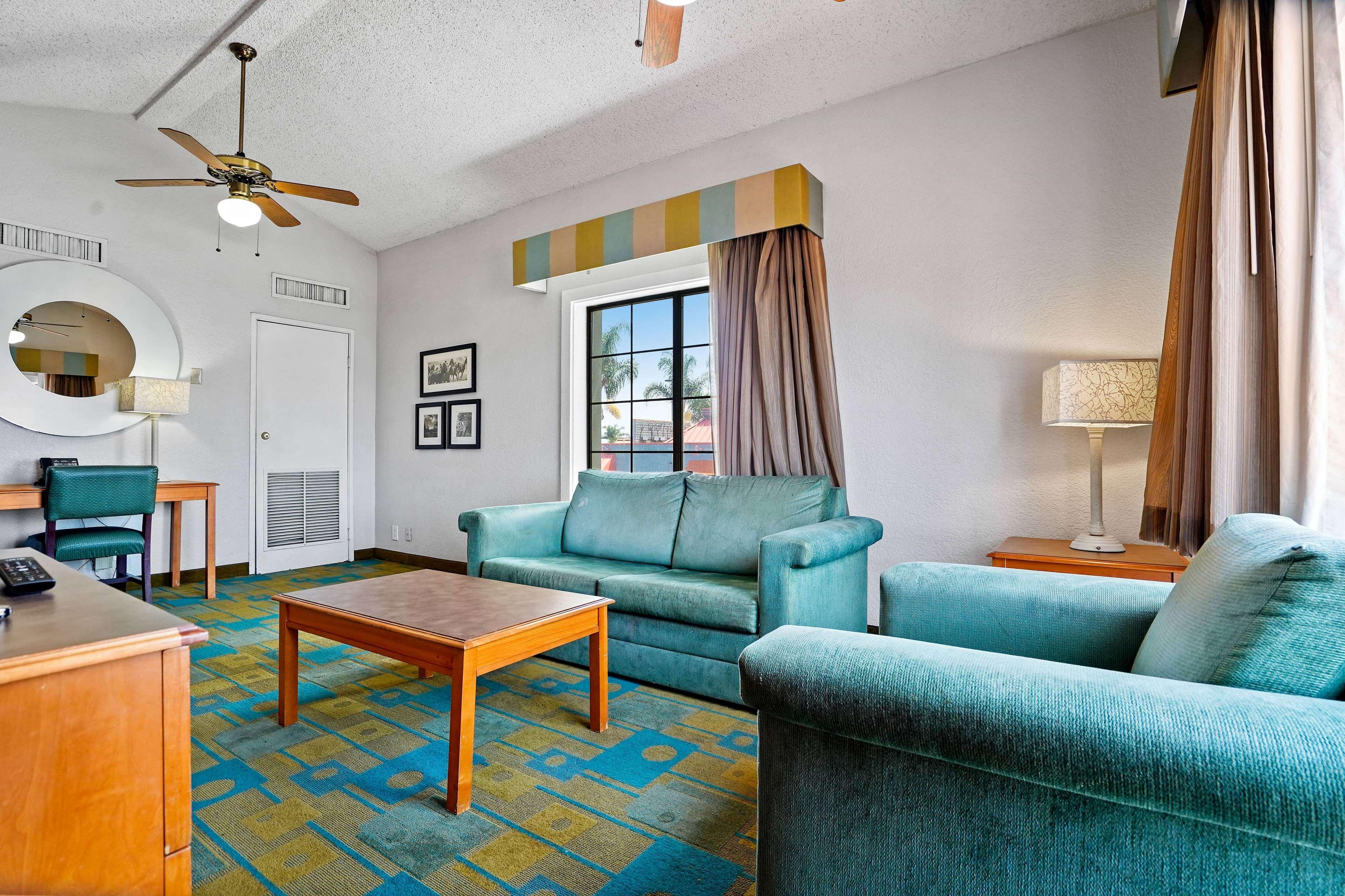 Hotel La Quinta By Wyndham Orange County Costa Mesa
